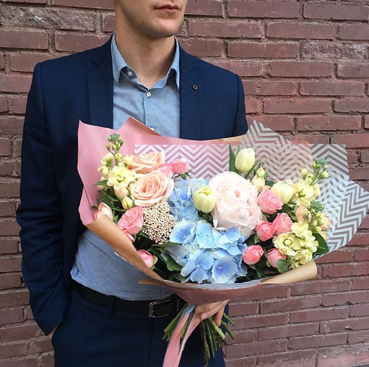 Купить букет / цветы Амега в Москве с доставкой по отличной цене