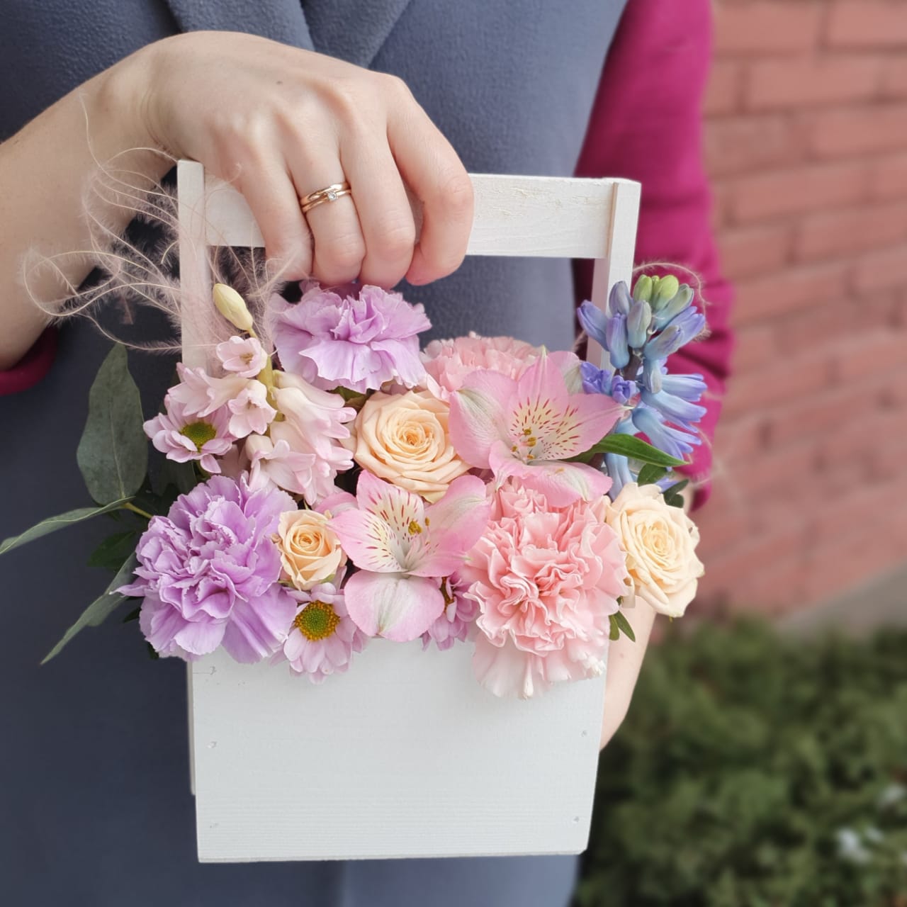 Купить букет / цветы Каталина в Москве с доставкой по отличной цене