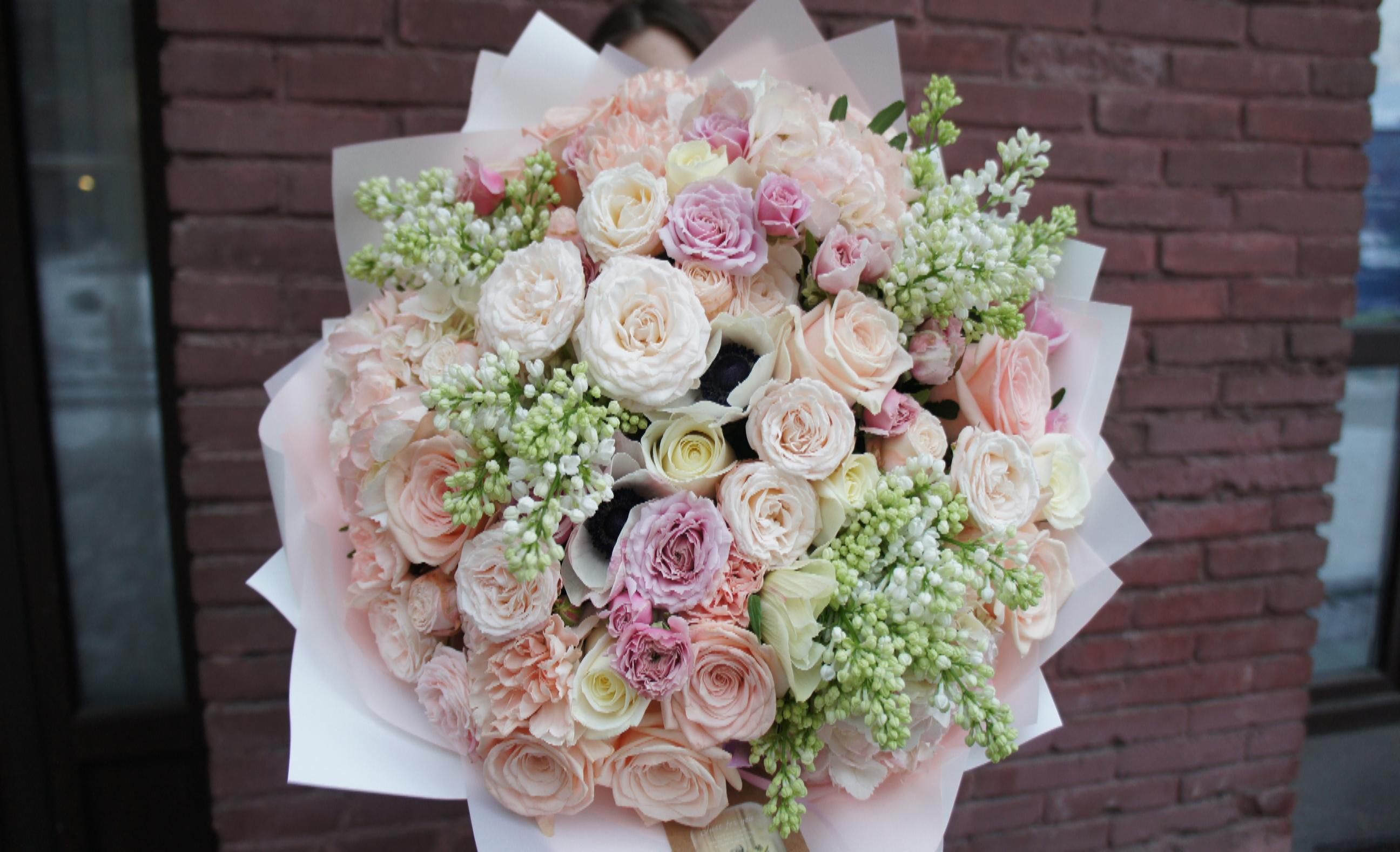 Купить букет / цветы Вивара в Москве с доставкой по отличной цене