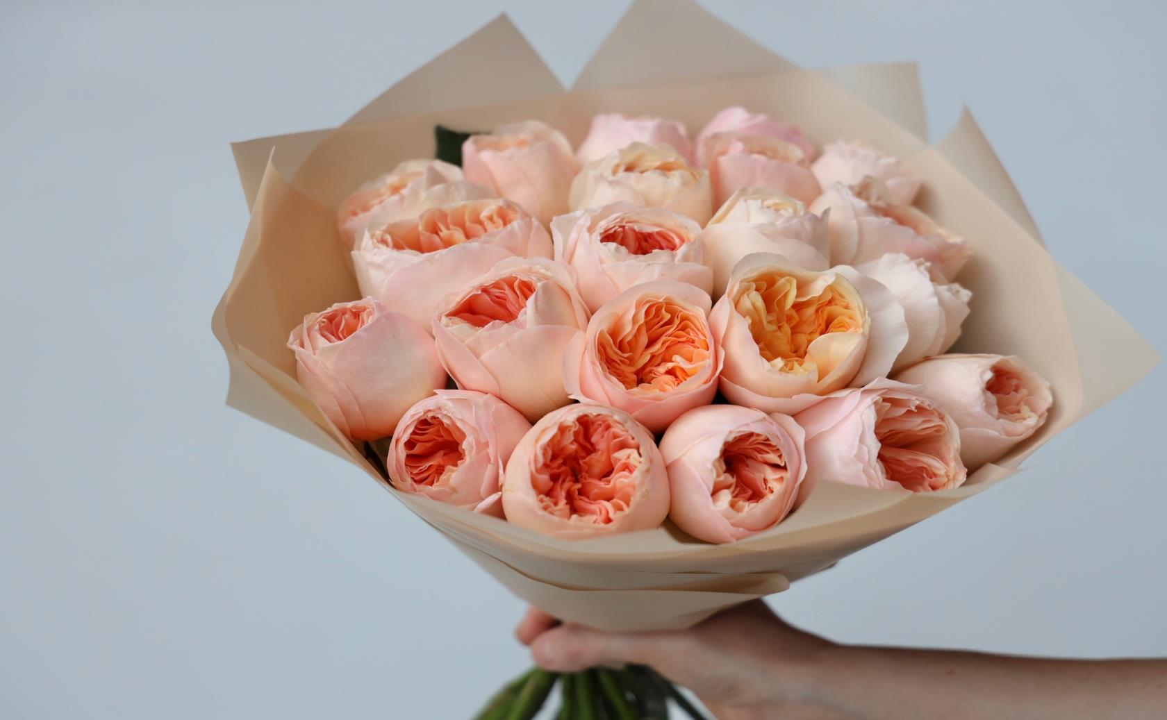Купить букет / цветы Пионовидная Джульета 21 шт в Москве с доставкой по отличной цене