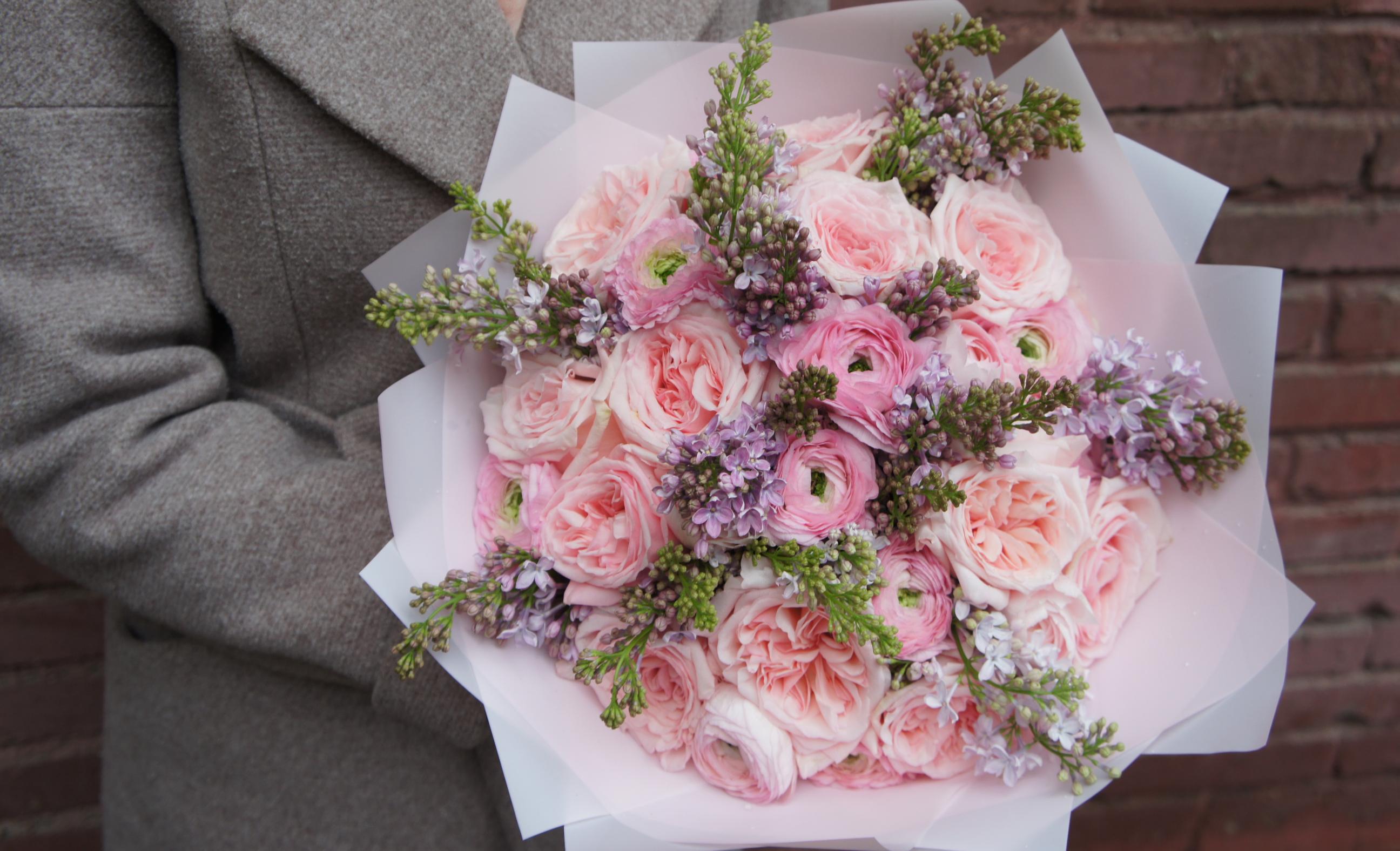 Купить букет / цветы Луиза в Москве с доставкой по отличной цене